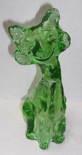 Fenton Glass Apple Green Alley Cat Figurine by Mosser Glass - Picture 7 of 8