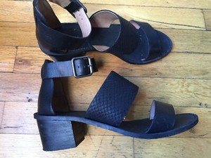 Madewell Womens Shoes Sandals Black Leather. Size 9.5 USA- Lightly Used