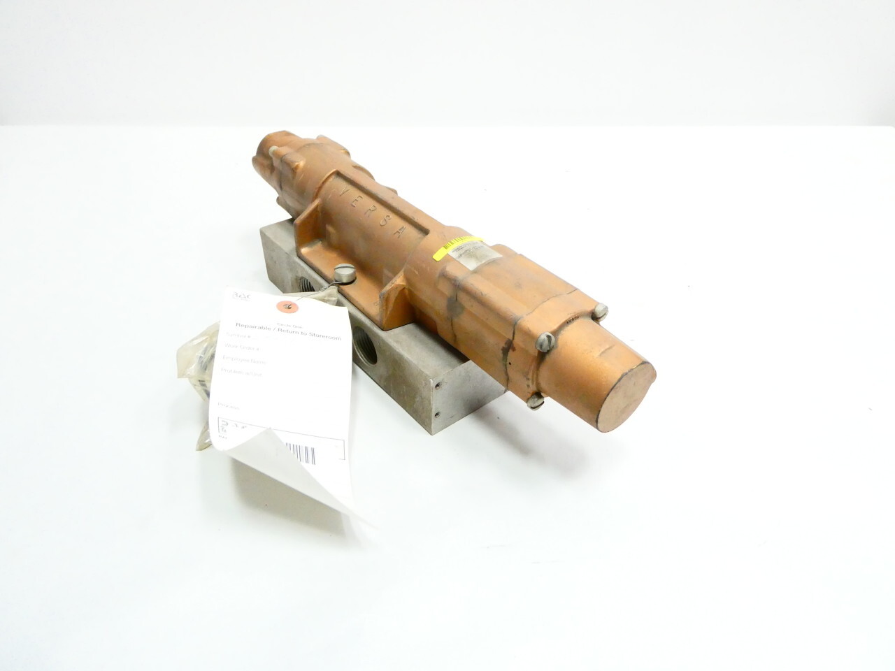 Versa VAP-4732-153-30 Pneumatic Pilot Valve