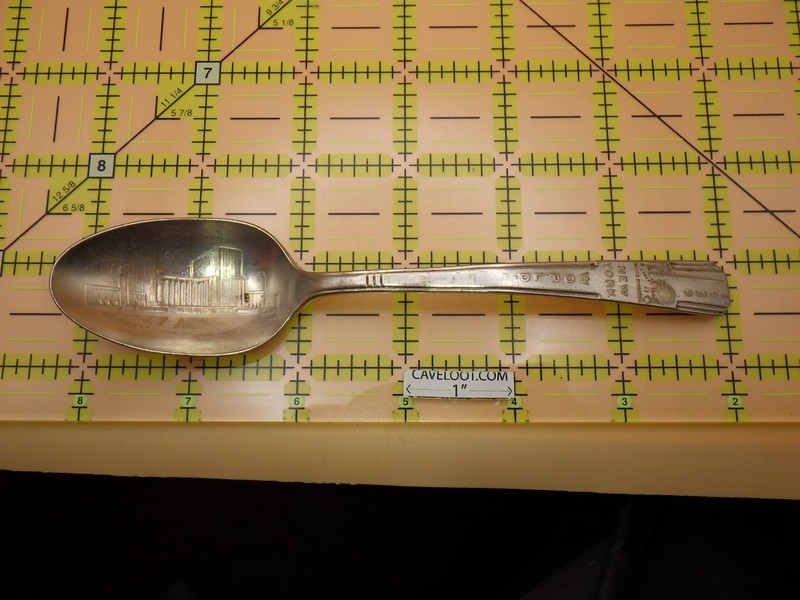 1939 New York World's Fair Souvenir Spoon United States Government Building Vint