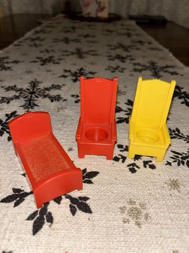 Vintage Fisher Price Little People #993 Play Family Castle Thrones, Bed Nice