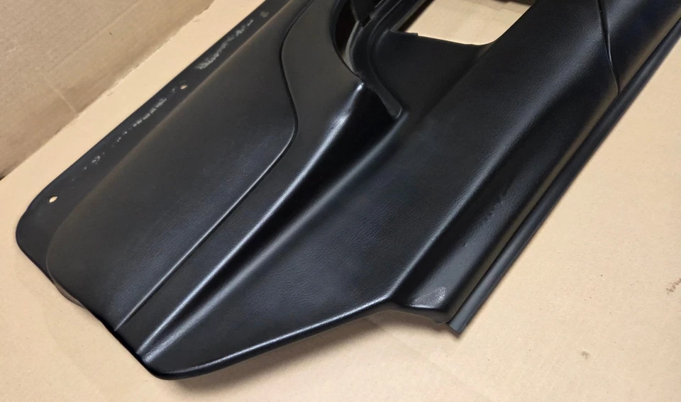 Chevrolet Corvette C4 1991-1996 panel interior izquierdo lado del conductor (n.º 2) Foto 3 de 4