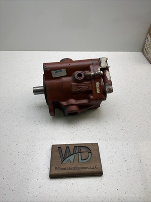PVB29-RS-20-CM-11 Vickers Hydraulic Piston Pump No Key NOS