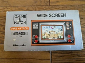 NINTENDO GAME AND & WATCH Fire Attack w/BOX & Manual Booklet 1982 JAPAN
