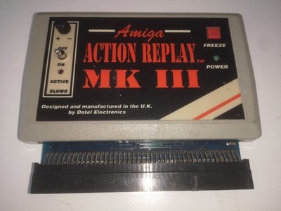 Action Replay MK III | AMIGA 500 | Von Datel Electronics aus den 90er Jahre