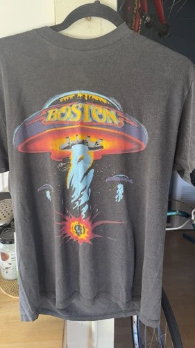 Concert Tour Tee Shirt Vintage vintage concert t-shirt, vintage, single stitch, B+ condition