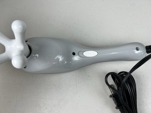 Wahl All Body Massager Model 4120 With 4 Attachments 2 Speed Quiet EUC - Picture 4 of 11