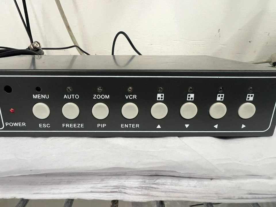 Color Quad Processor PIPV2 NTSC 4-Channel Picture-In-Picture w/cables & power ad - Image 3 of 4