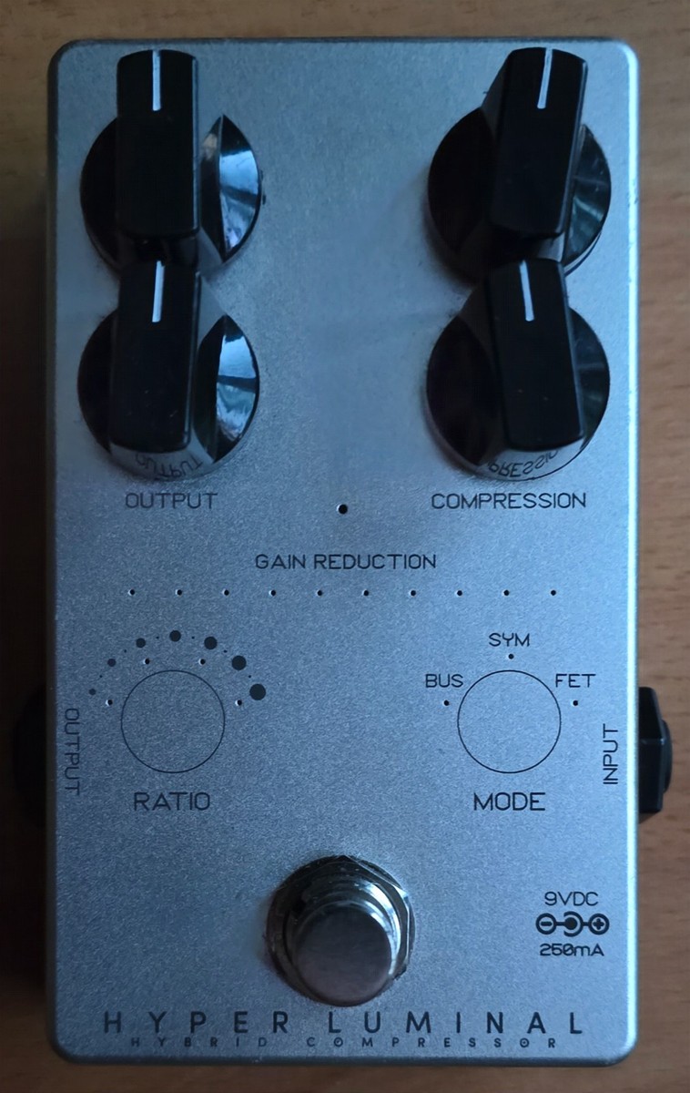 Darkglass Electronics Hyper Luminal Hybrid Compressor Bass Guitar