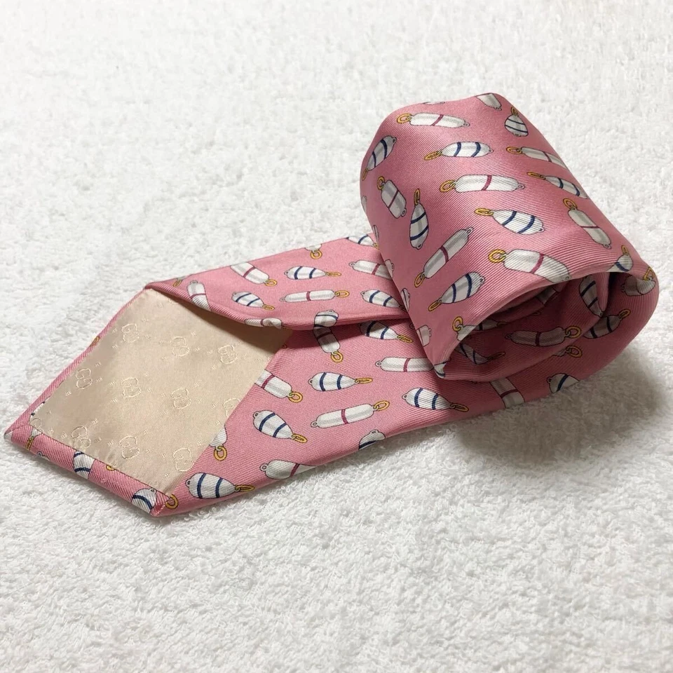 GUCCI галстук Uki плавающий по всему 100 шелк сделано в Италии розовый бизнес - Изображение 3 из 4
