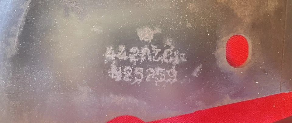 Soportes de parachoques delanteros originales OEM 1988-93 D150 D250 D350 Ramcharger Foto 3 de 4