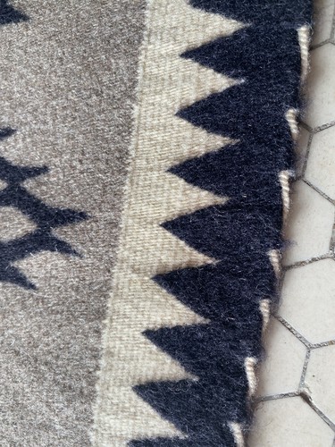 Vintage Authentic Navajo Dine Rug Weaving 33.5x20.5 Tight Weave! Native American - Picture 9 of 11