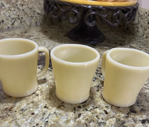 Vintage 3 Lot Anchor Hocking Mugs White Milk Glass D Handle Coffee Tea Cup USA