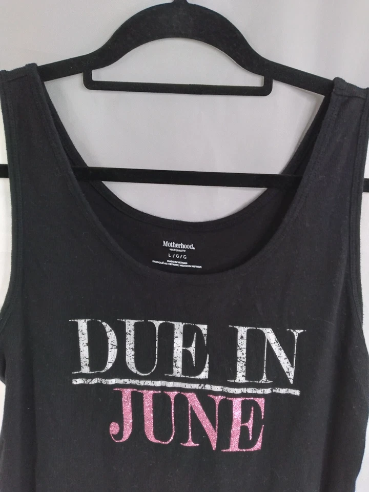 Camiseta de algodão para maternidade Due In June feminina grande preta rosa - Imagem 2 de 4