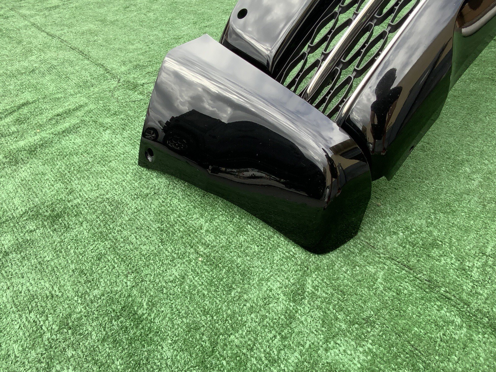 Rolls Royce Phantom VIII Front Lower Bumper, Part number: 743643912