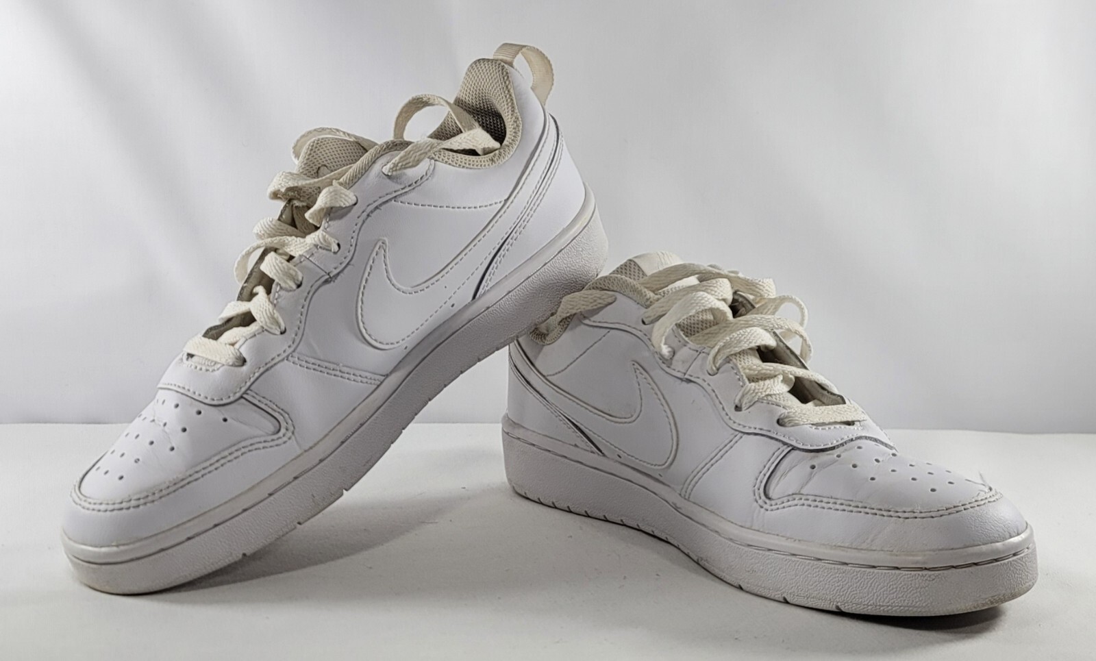 SAOLA Scarpe da ginnastica Nike Kids Court Borough 2 BQ5448 100 bianche stringate taglia 6 5 anni