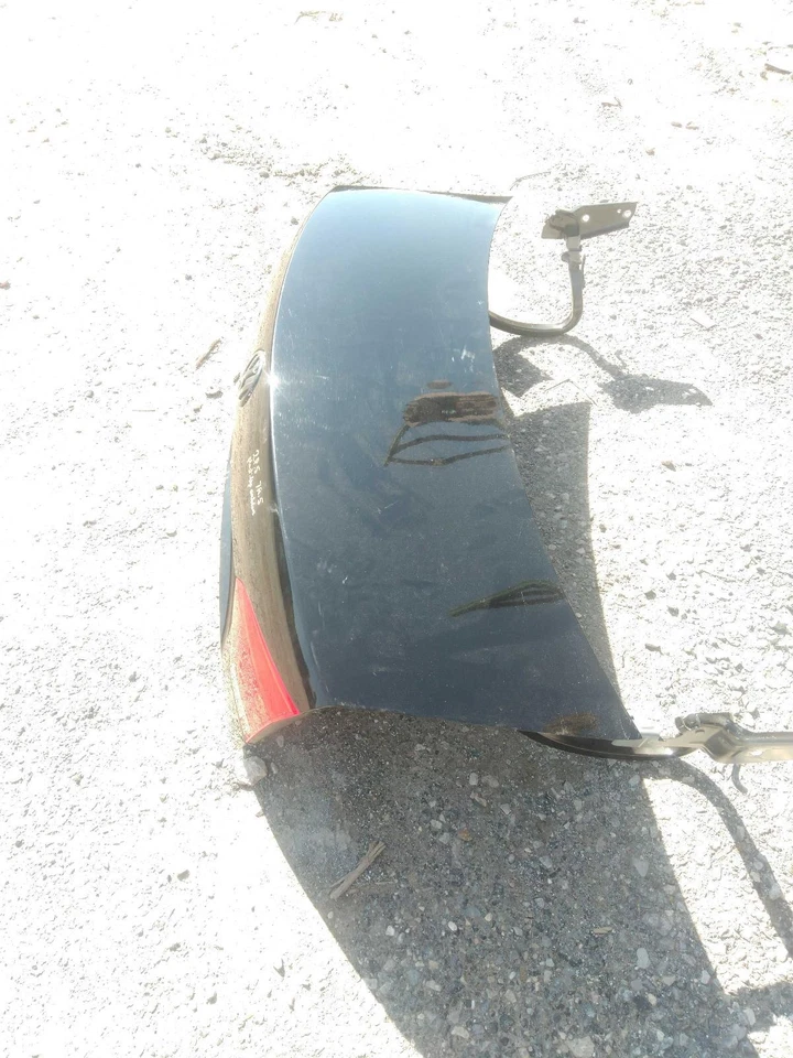 Used Deck Lid fits: 2014 Volkswagen Passat Sdn w/rear view camera Grade A Foto 3 de 4