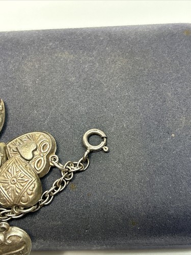 Amazing Antique Sterling Silver 14 Puffy Heart Repousse Charm Bracelet - 第 6/8 張圖片
