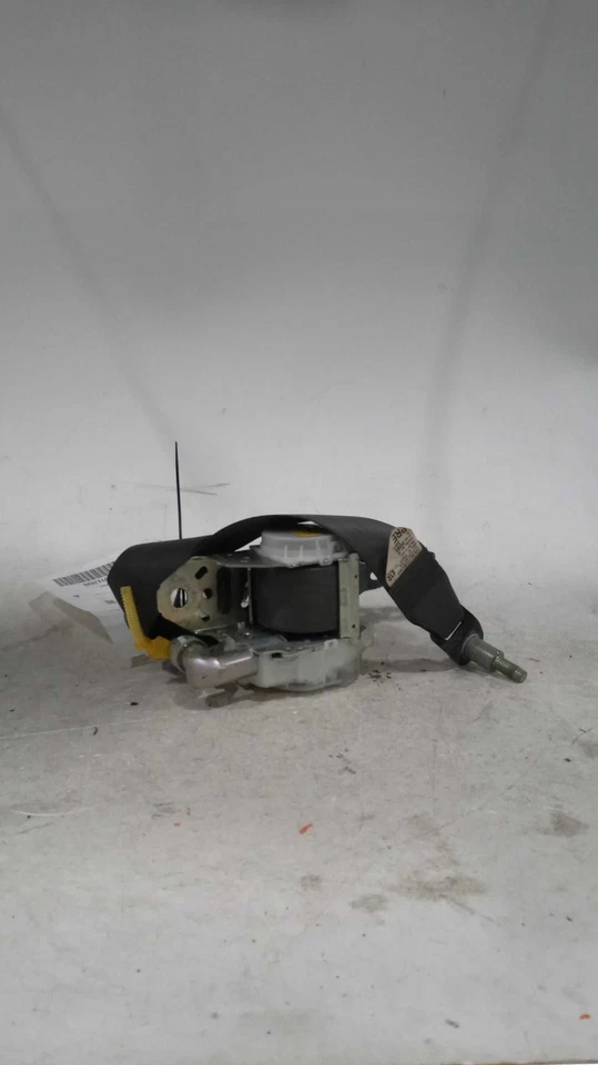 Used Front Right Seat Belt Front fits: 2013 Toyota Sienna bucket passenger retra - Изображение 2 из 4