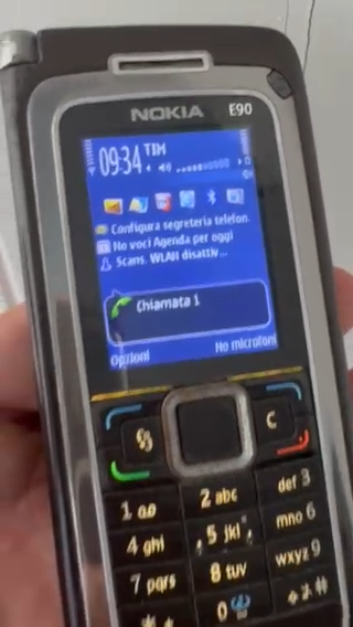 NOKIA E90 COMMUNICATOR GSM SIN SIM DESBLOQUEADO TELÉFONO CELULAR 2
