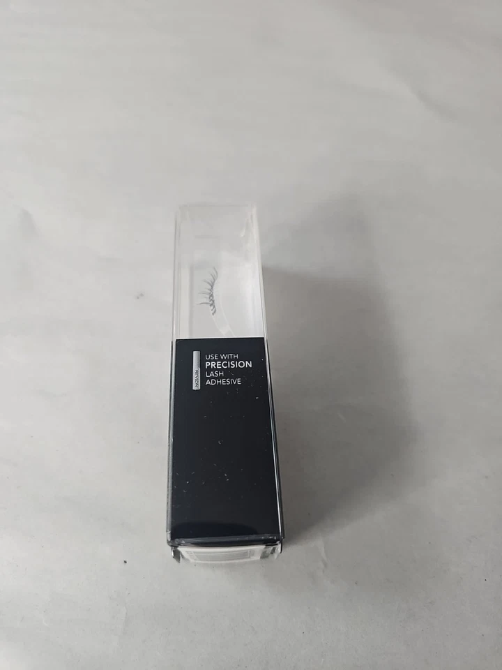 Revlon FeatherLITE Technology False Eyelashes A05 Accent — Free Ship - Image 2 of 4