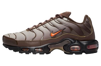 Size 10.5 Nike Air Max Plus TN Baroque Brown Safety Orange Mens DM0032-200