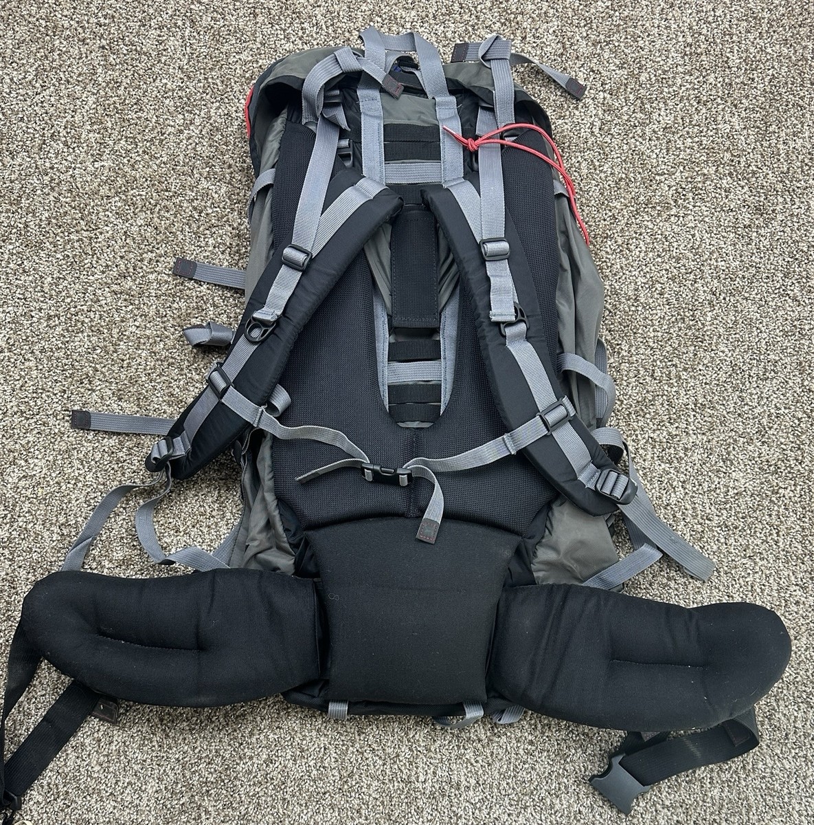 JanSport Tundra 88 Backpack Camping Hiking Trails 98L 6000 CI 7lbs