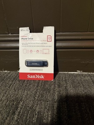 New SanDisk Phone Drive 128GB USB-C/Lightning Flash Drive SDIXD0N-128G-AW6ME