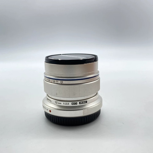 Olympus M.Zuiko Digital ED 12mm f/2 Lens (Sliver) - Picture 4 of 7