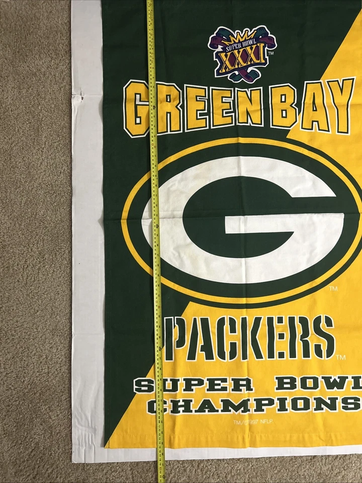 Green Bay Packers 1997 Super Bowl XXXI Campeones Hombre Cueva Bandera Bandera 45” X 28” Foto 2 de 4