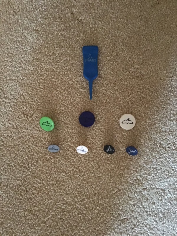 GRAYHAWK GOLF - SCOTTSDALE AZ - DIVOT TOOL and BALL MARKERS (7) NEW