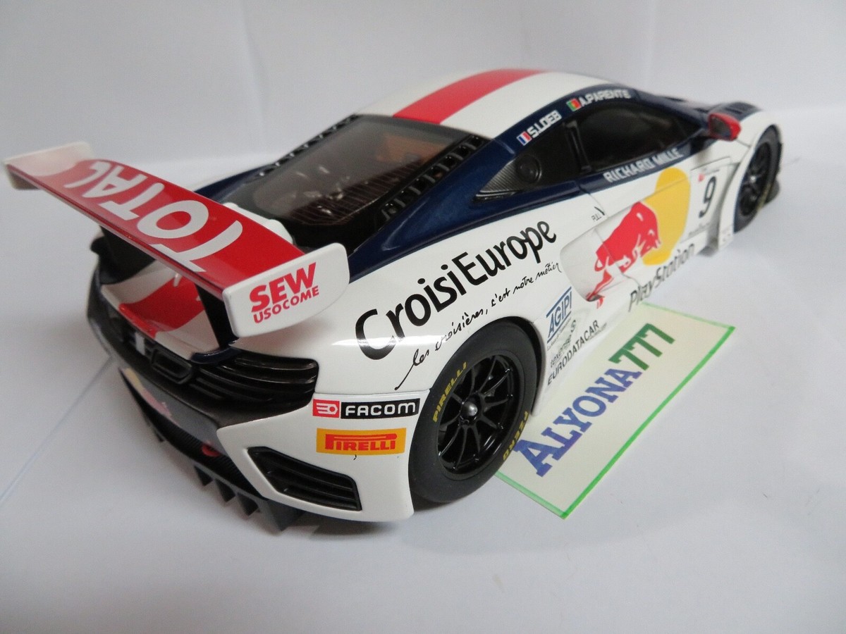 AUTOart Signatiure 1/18 McLaren 12C GT3 S. Loeb #9 Red Bull AUTOart Signatiure 1/18 McLaren 12C GT3 S. Loeb #9 Red Bull