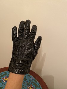 prada leather gloves