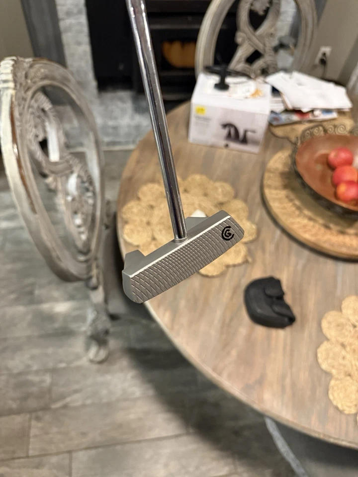 Accesorio para club de golf Cleveland Putter Sweeper Foto 2 de 3