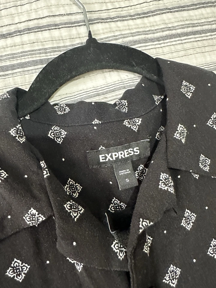 Express Performance Slim Fit Button Up Shirt Mens Medium Stretch Moisture Wick - Image 2 of 2