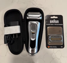 Braun Series 9 Pro Electric Shaver with travel case - Extra head