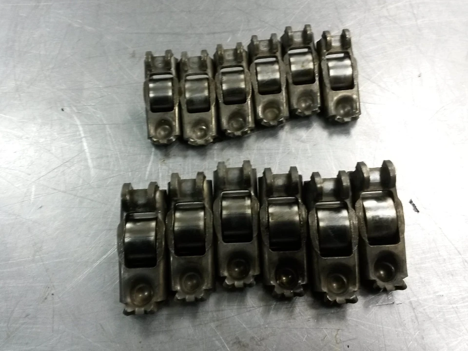 Complete Rocker Arm Set From 2012 Chevrolet Impala  3.6 Foto 2 de 4