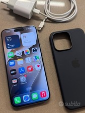 Apple iPhone 15 Pro Max 100% batteria