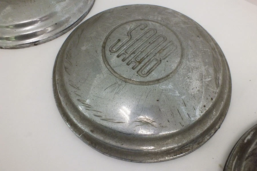 Juego de 3 tapacubos de acero Saab 93 95 96 de colección tapacubos de impresión grande centro de rueda Foto 3 de 4