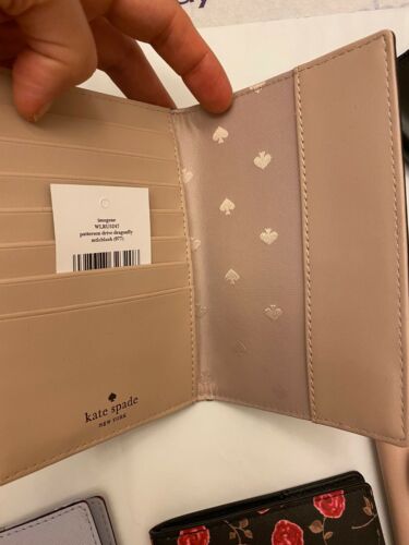 Custodia portapassaporto Kate Spade nuova con etichette - Foto 16 di 25