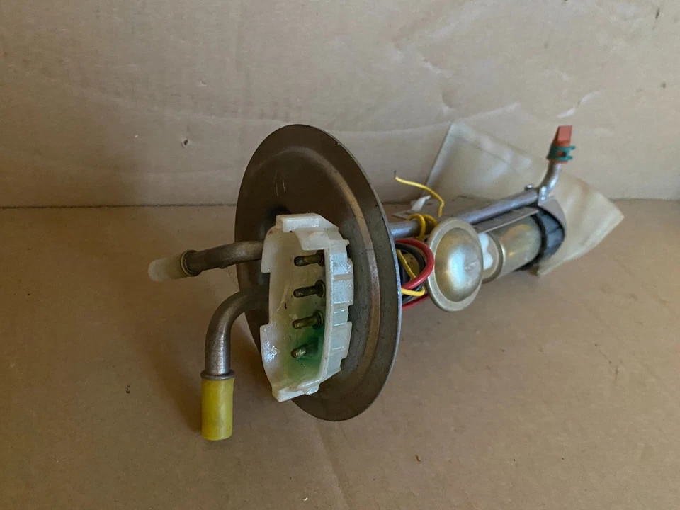 Bomba de combustible Ford F69Z-9H307-AA -- 1990-1997 Ford Aerostar -- Nuevo de Lote Antiguo OEM Foto 3 de 4