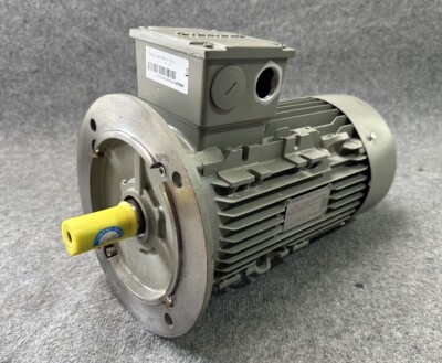 SIEMENS THREE-PHASE ASYNCHRONOUS MOTOR  1LE0323-1AB52-2FA4-Z