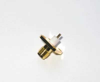 MARKENLOS SMA Einbaubuchse Female Buchse Flanschbuchse für Gehäusemontage