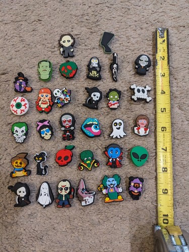 Crocs Shoe Charms Horror Movies 32 Pieces Spooky Scary Halloween Ghost Reaper - Picture 6 of 7