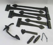 CAST IRON IRONMONGERY SETS - HINGES & SUFFOLK LATCH HANDLE - RUSTIC - BLACK