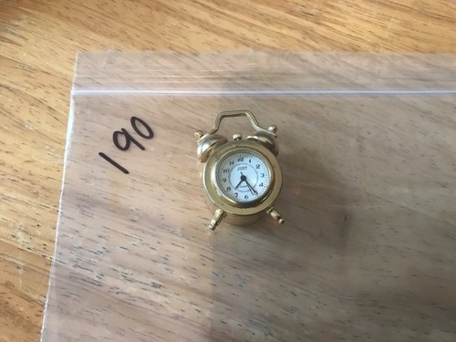 Miniature Quartz clocks and other makes. Over 100 clocks - Foto 373 di 470