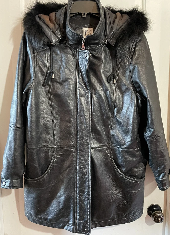 Casaco Parka Vintage Field Gear Feminino Couro Preto com Zíper Acabamento de Pele de Raposa M - Imagem 2 de 4