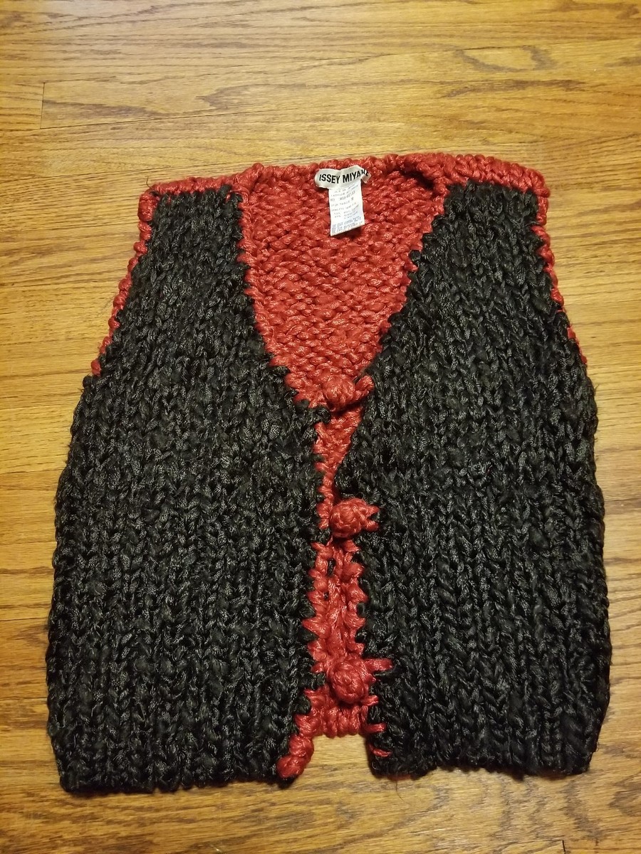 Issey Miyake red/Black Crocheted Vest - Size M | eBay