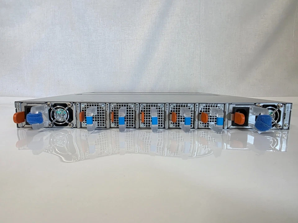 Dell Z9100-ON 32 Port 100G QSFP 2 SFP 10G Dual PSU Reverse Airflow Switch - Image 4 of 4