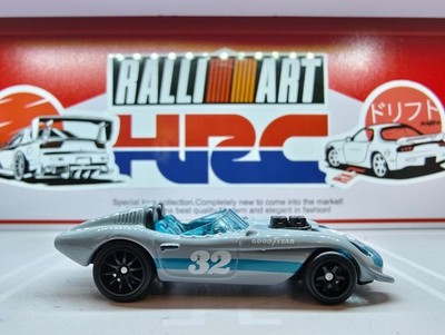HOT WHEELS PROTOTYPE FACTORY TEST RUN RIVET Light Gray Glory Chaser - RR.Z2613